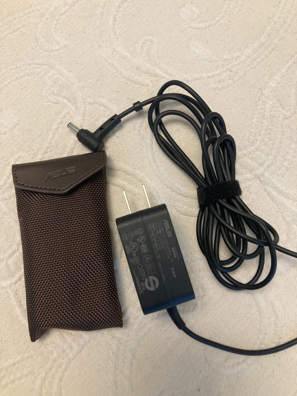 ASUS Laptop Charge Cord with 2 Adapters and Brown Carry Pouch